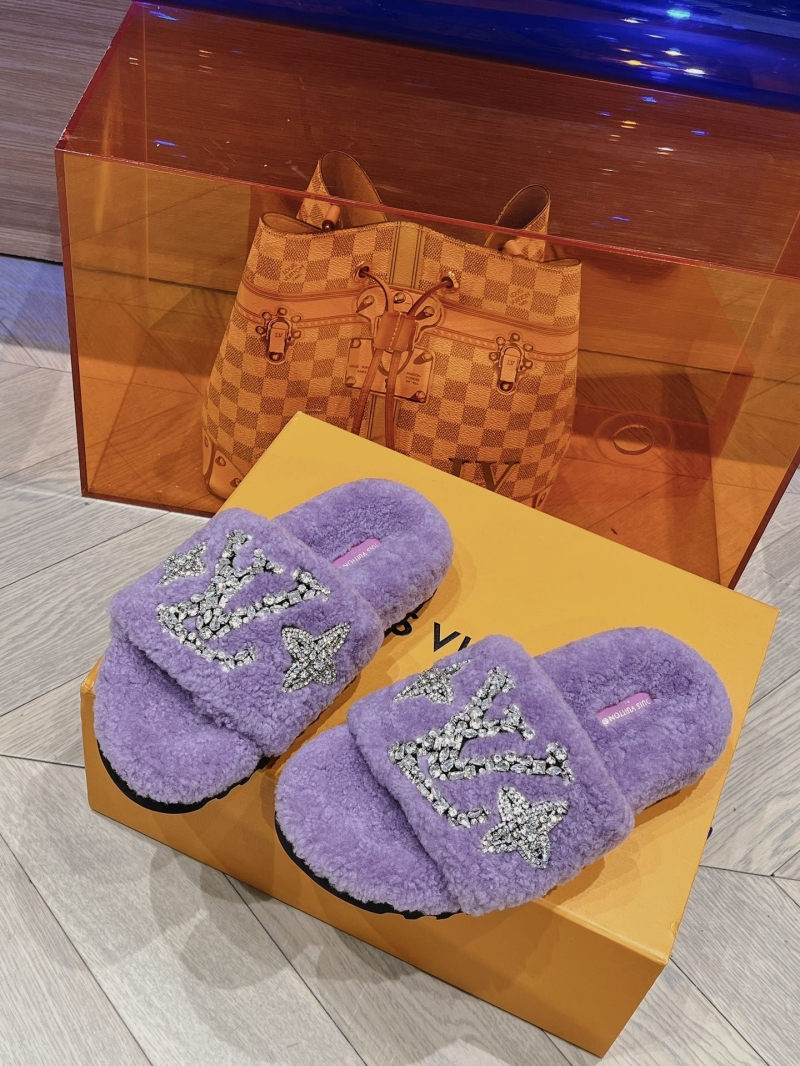 Louis Vuitton Slippers